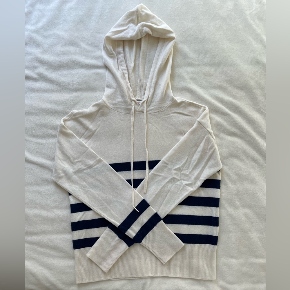 Vineyard Vines cashmere sweater